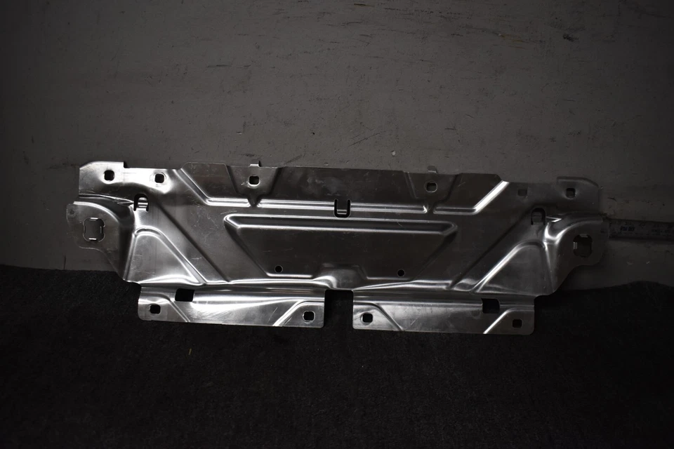 2019-2022 BMW 3 SERIES REAR METAL HEAT SHIELD FACTORY OEM - Image 4 of 4