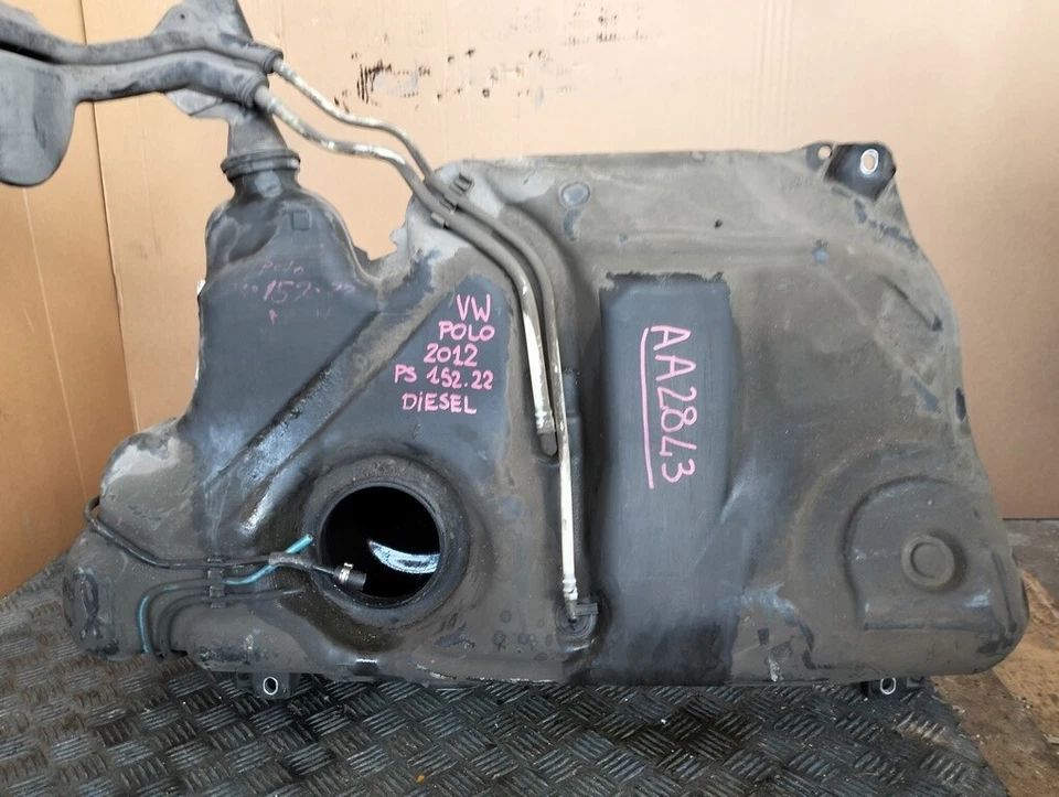 SERBATOIO CARBURANTE DIESEL Volkswagen Polo 5 serie 2012 Foto 4 de 4