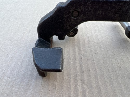 FORD FIESTA MK6 02-09 BRAKE CALIPER CARRIER FRONT LEFT /RIGHT - Picture 9 of 24