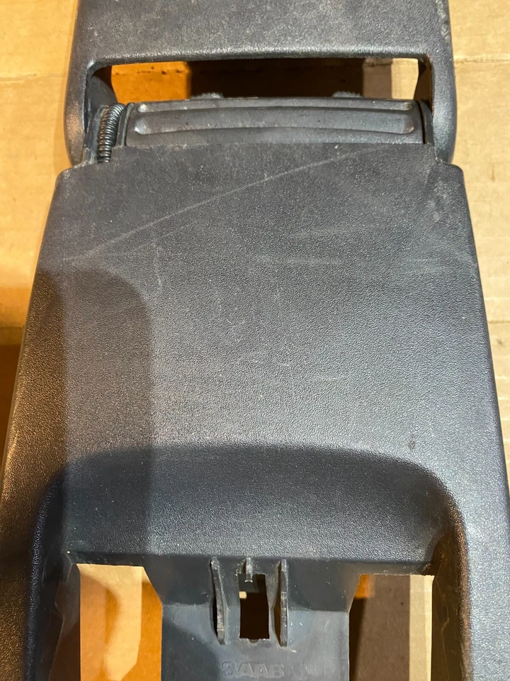 Funda consola Saab 900 1994-98 y 9-3 1999-2002. Sin cenicero. Foto 3 de 4