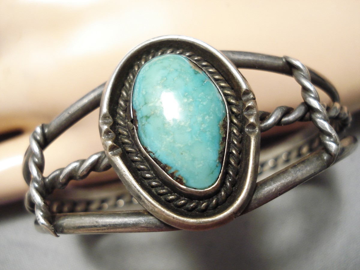 Superior Vintage Native American Navajo Royston Turquoise Sterling Silver Bracelet Cuff Old Superior Vintage Native American Navajo Royston Turquoise Sterling Silver Bracelet Cuff Old