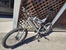 Intense Tracer FSR (20.5" Size L/XL)