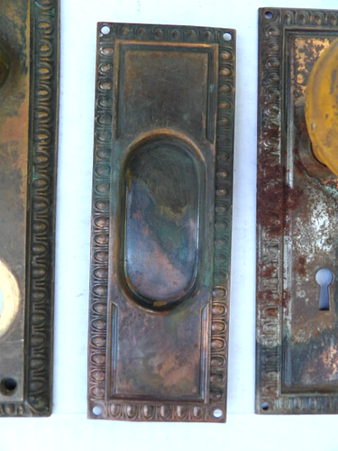 Vintage Sargent Art Deco Brass & Metal Door Knobs Back Plates some Copper Flash - Picture 6 of 10