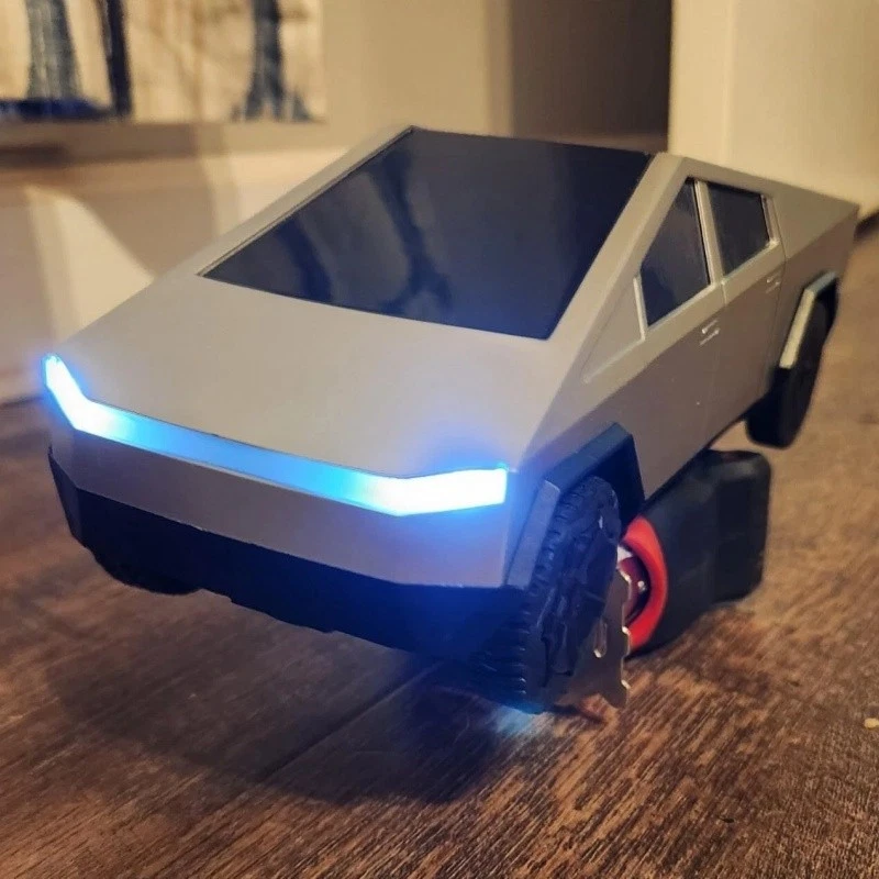 Rechargeable 1:24 Tesla Cyber Truck Remote Control Car Toy Gift For Kids Gifts - Image 2 of 4