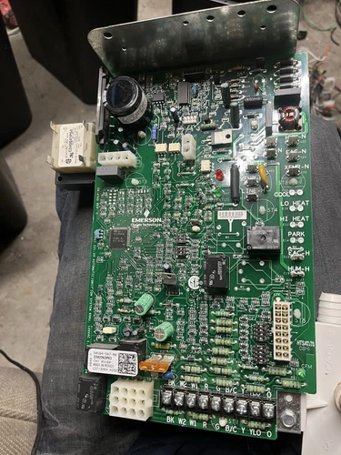 Emerson Furnace Control Board PCB 50V64-507-90