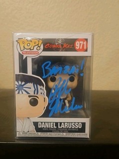 Funko Pop firmado por Ralph Macchio Daniel Larusso Cobra Kai autógrafo certificado de autenticidad JSA 335