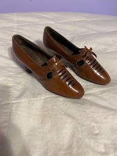 Vtg Brown 1930's/1940's Heels