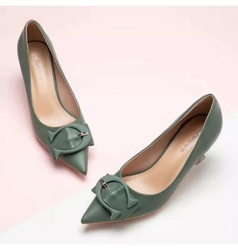 New C Paravano Women's Pumps Low Heel Kitten Initial C Green Size 10 Heels - Picture 2 of 11