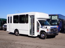 2017 ElDorado Advantage Lift Equipped Shuttle Bus S75786 14 Passenger
