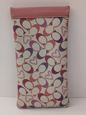  Coach Pink Signature Logo And Hearts Eyeglass Soft Case 