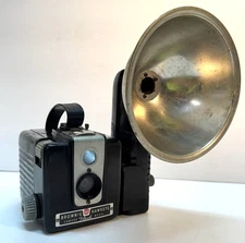 Vintage 1950's Kodak Camera Brownie Hawkeye With Flash READ DESCRIPTION 