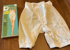 Vintage Lovable Anchors-a-Waist Long Leg Panty Girdle P-7547 White NIB Small