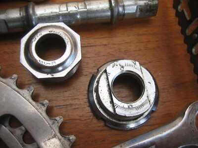 French NERVAR 52/42T SQUARE TAPER CRANK SET W/BB Pedals