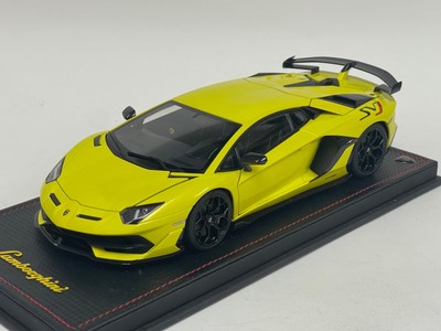 1/18 AutoArt Lamborghini Aventador SVJ in Pearl Yellow  Leather base 79175
