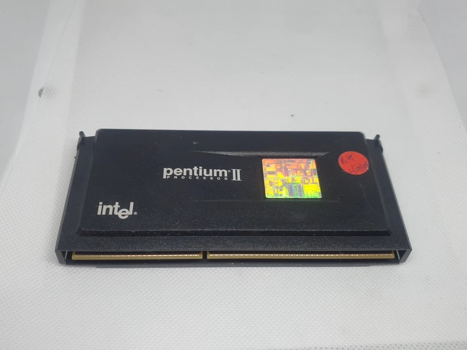 Intel Pentium 2 400mhz Processor Slot1 80523PY400512 SL2S7 - NO HEAT SINK - Image 2 of 4