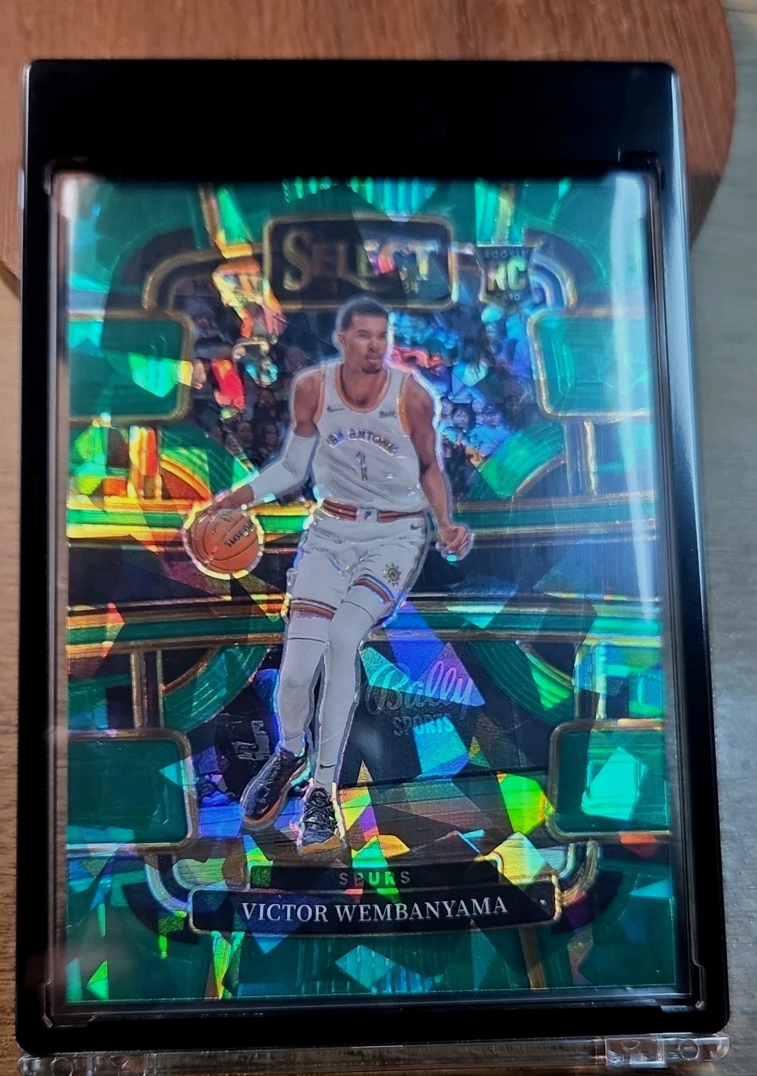 2023-24 Panini Select - Concourse Victor Wembanyama #87 Green Ice Prizm (RC)
