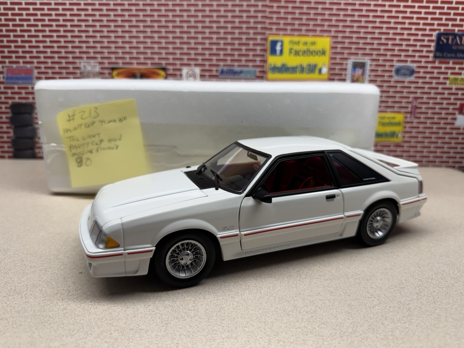 1/18 GMP 1988 Ford Mustang GT White Red Interior 19001 Blemished LPD EXCL #213