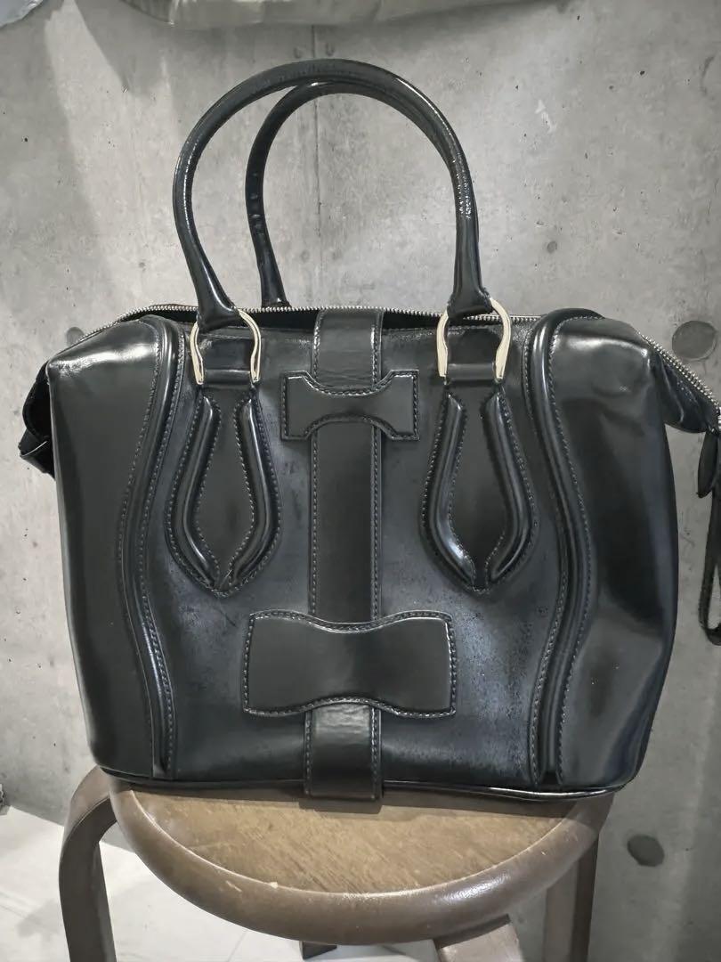 Balenciaga Patent Leather Top Handle Bag Black Used | eBay Balenciaga Patent Leather Top Handle Bag Black Used | eBay