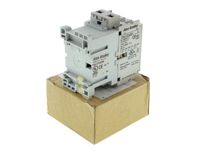 ALLEN BRADLEY 700-CF220B -NEW- ; 2 N.O., 2 N.C., 440V 50HZ / 480V 60HZ