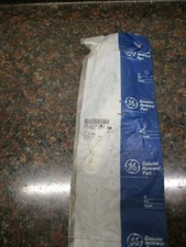 GE Electric Range Model JBS23BB1WH Hinge Receptacle, Right WB10X148 NOS