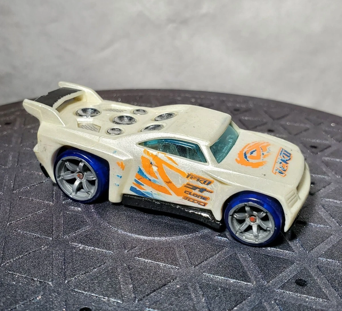 Bassline acceleracers sales