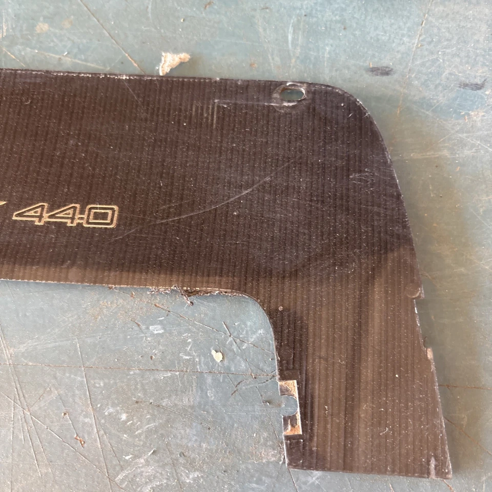 Dodge Coronet 440 1969 lado del conductor tablero moldura bisel placa esquina 69 Mopar Foto 2 de 4