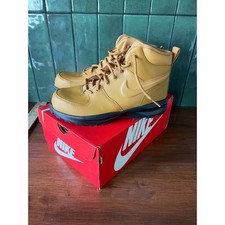 Botas Nike Manoa LTR Wheat negras para niños IH7679-700 talla 7Y