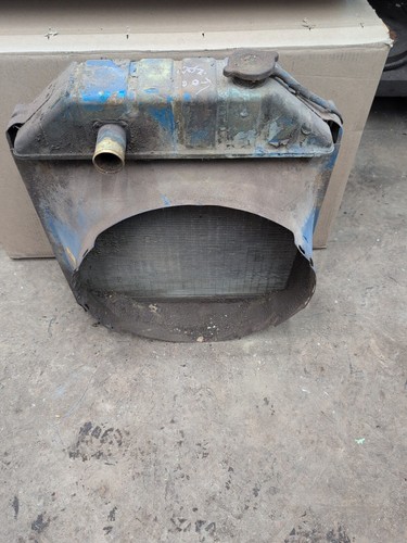 Radiator Ford 2000 3600 5610 4000 6610 3000 2600 4110 4600 fits Farmtrac - Picture 5 of 6