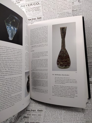 ROMAN GLASS IN THE CORNING MUSEUM OF GLASS By David Whitehouse. Volume 1 & 2 - Picture 16 of 21