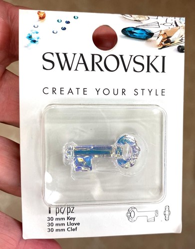 Genuine SWAROVSKI AB Crystal 30mm KEY Charm Necklace Pendant Made in Austria NEW - 第 1/5 張圖片