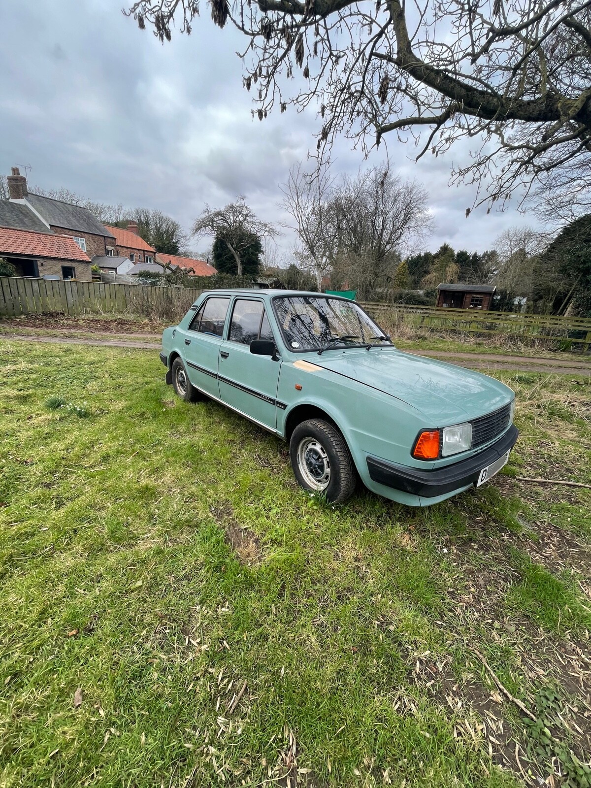 Image 111 - SKODA-120L-1987