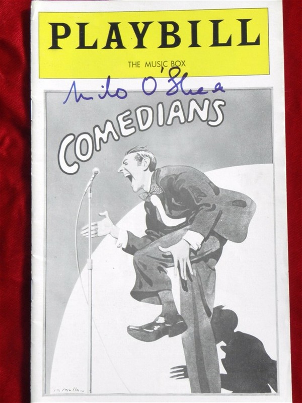MILO O'SHEA COMEDIANS 1977 BROADWAY SIGNED PLAYBILL