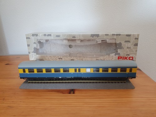 H0 53053 Piko Leipziger S-Bahn Durchgangswagen Beleuchtet  OVP no Roco Liliput | Condition: Gebraucht
