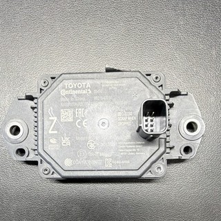 Toyota Millimeter Wave Radar Cruise Control Sensor 88210 42010 / 88210 0R020 /