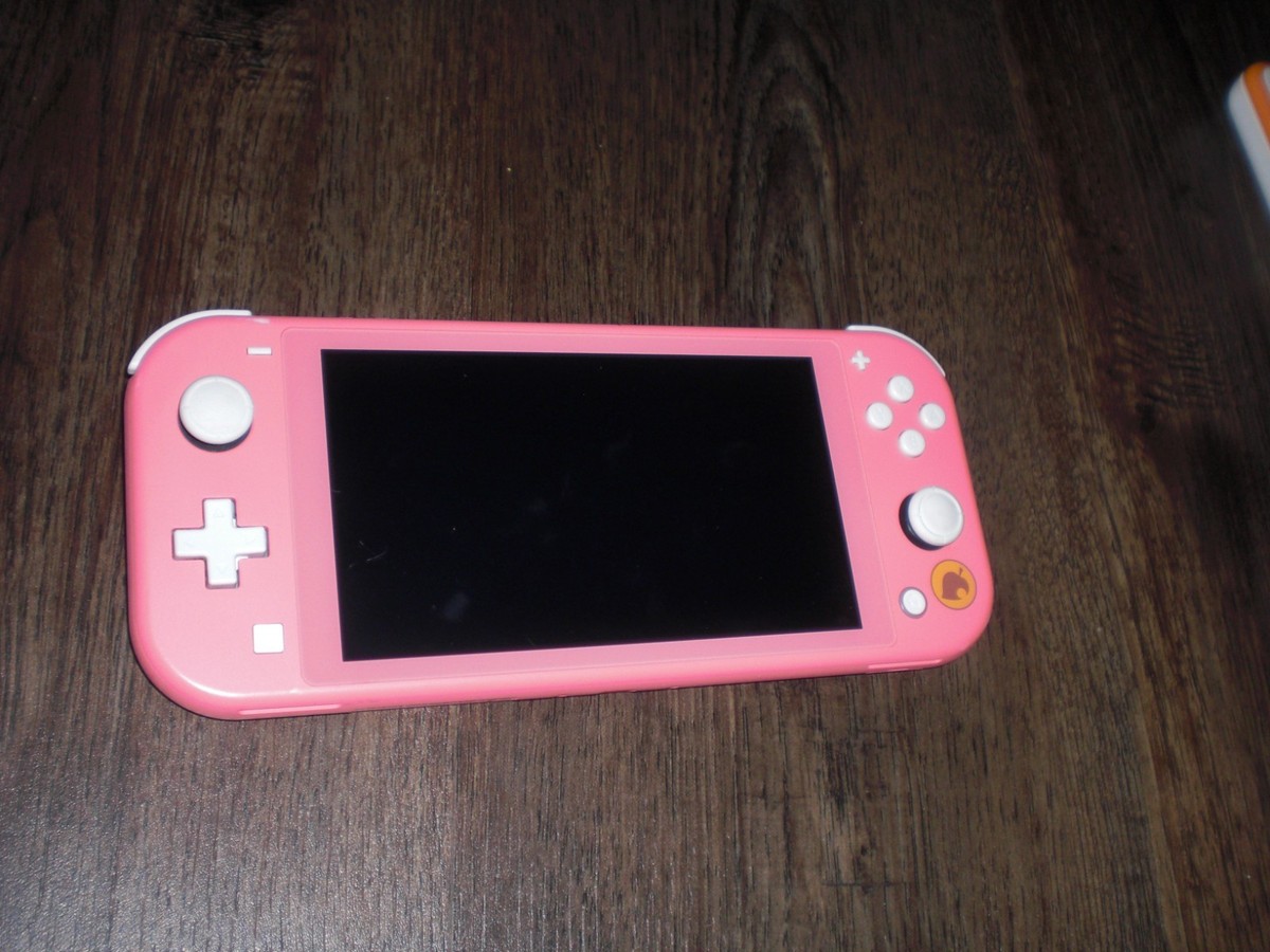 Nintendo Switch Lite Animal Crossing Isabelles Aloha Edition