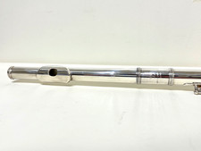 Flauto Yamaha Modello FL-43 In Argento Massiccio (testata, Corpo E Piede). Usato Ma In Ottime Condizioni, Con Custodia Rigida Inclusa.