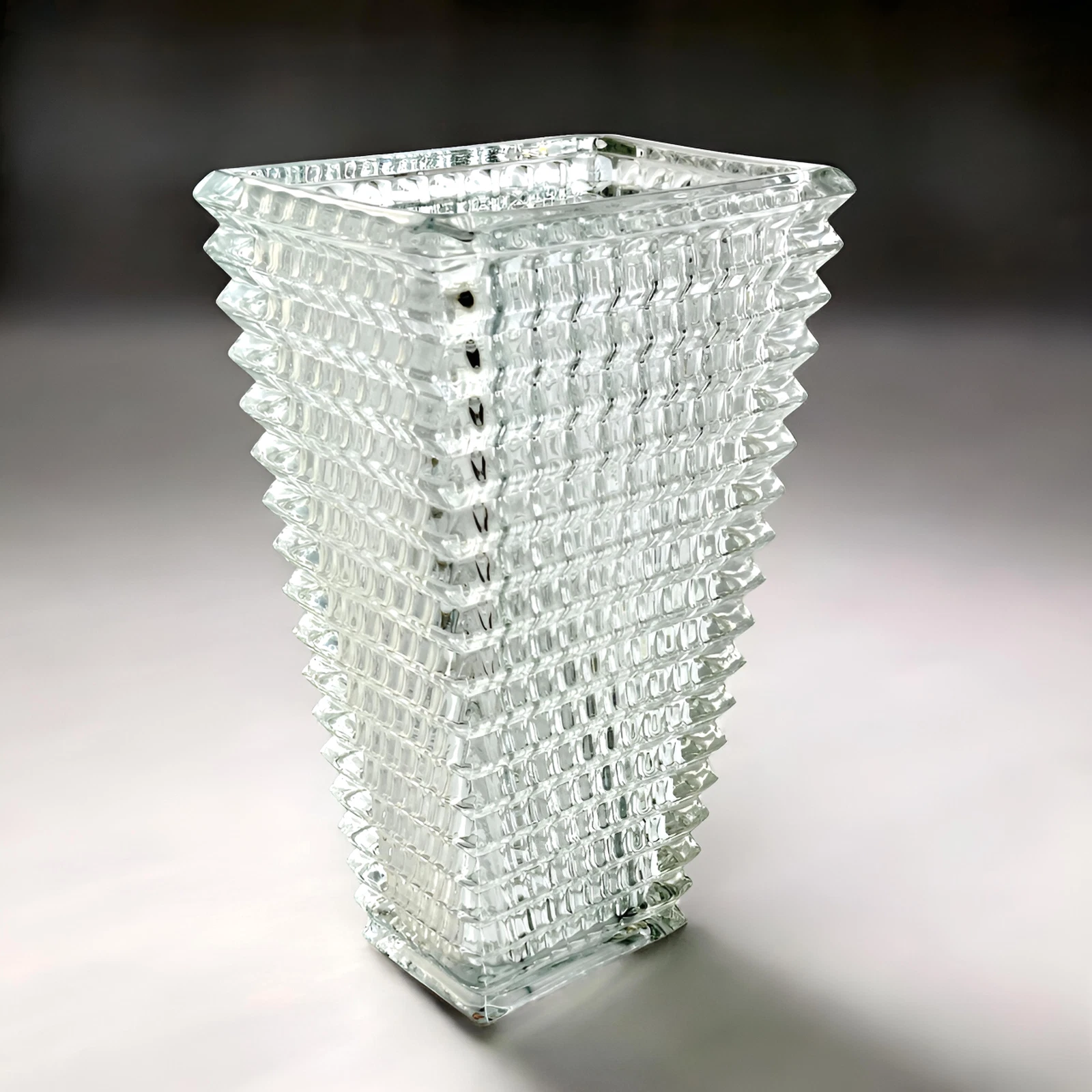 New Large Rectangular Vase in the Style of Baccarat
Opens in a new window or tab