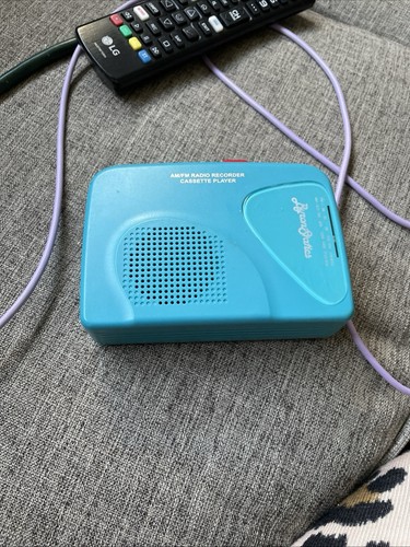ByronStatics Lettore Cassette Portatile Registratore Radio Stile Walkman Nastro "Teal" - Foto 1 di 8