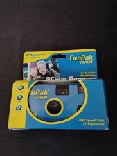 Fun Pack Flash Disposable 27 Exposure 400 Speed Film 35 MM   