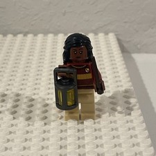 LEGO Angelina Johnson Minifig in Gryffindor Quidditch Sweater from Harry Potter