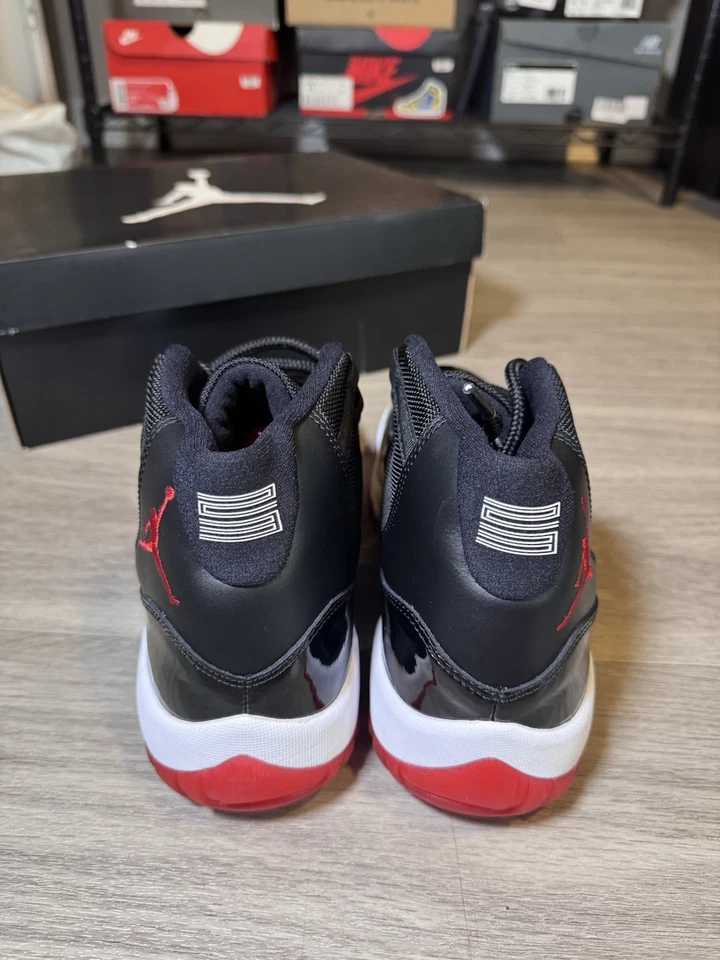 AIR JORDAN XI 11 RETRO 2012 USADO TALLA 9.5 CRIADO NEGRO ROJO UNIVERSITARIO 378037 010 NUEVO Foto 4 de 4