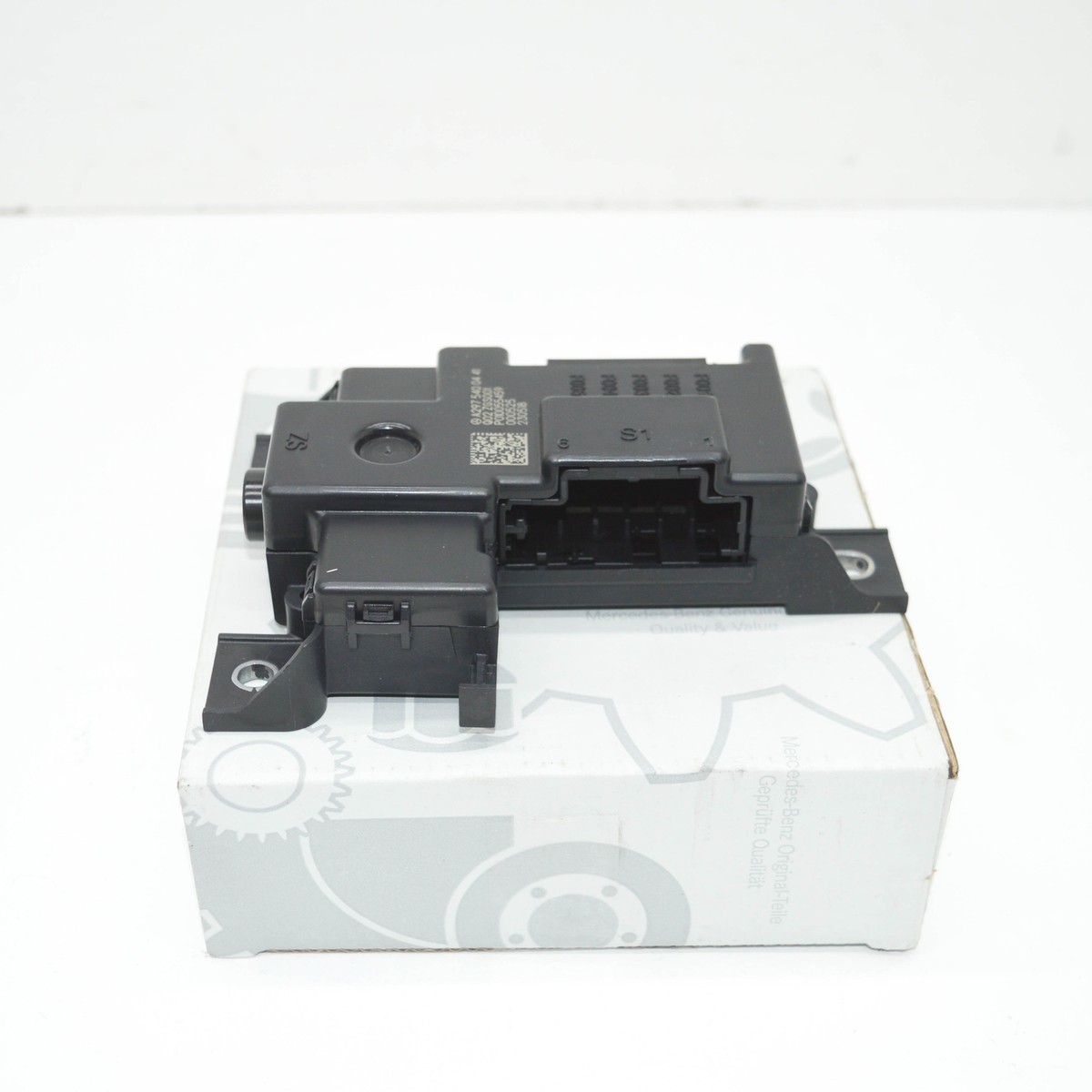 MERCEDES-BENZ EQS V297 Fuse Box A2975400441 NEW GENUINE | eBay