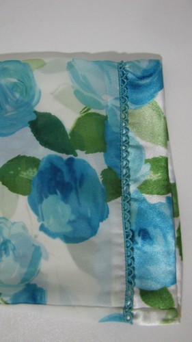 California Dynasty satin Robe White/Blue Floral Sheer Kimino-Sleeve Belted Wm. M - Picture 9 of 14