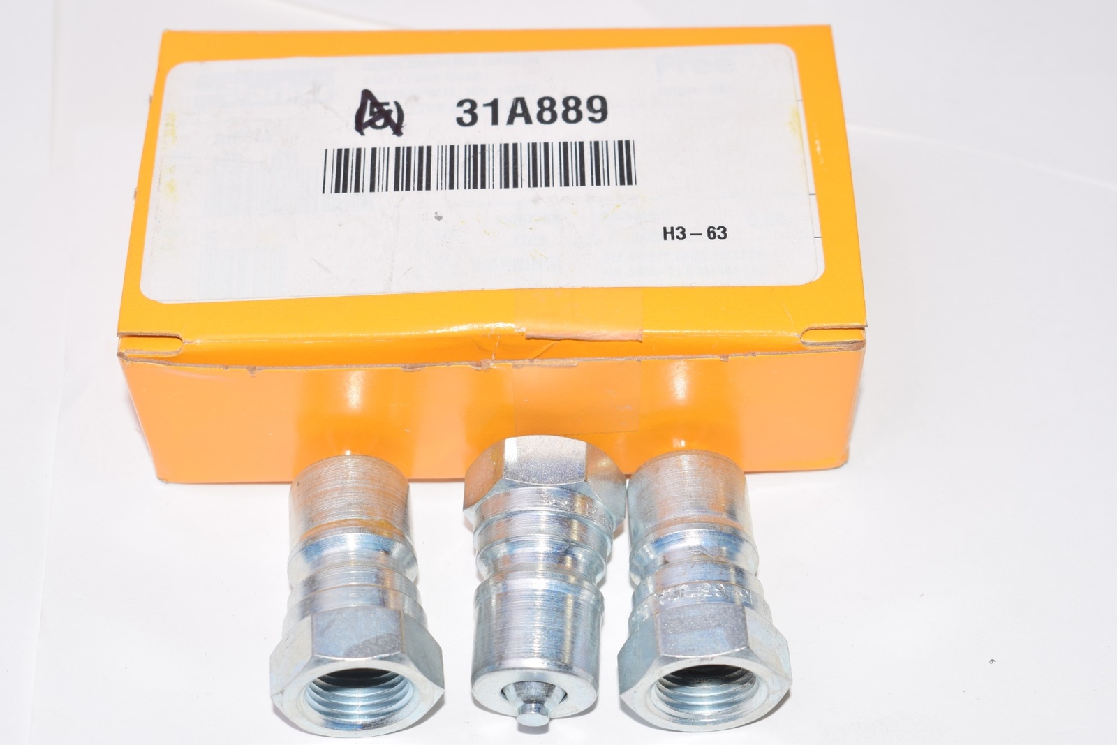 Lot of 3 NEW Parker, Model: 31A889, 3/8''-18 Steel Hydraulic Coupler Nipple, 3/8