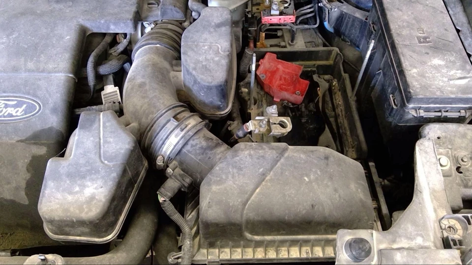 Conjunto de filtro de aire usado se adapta a: Ford Explorer 2012 3,5 L sin turbo grado A Foto 2 de 4