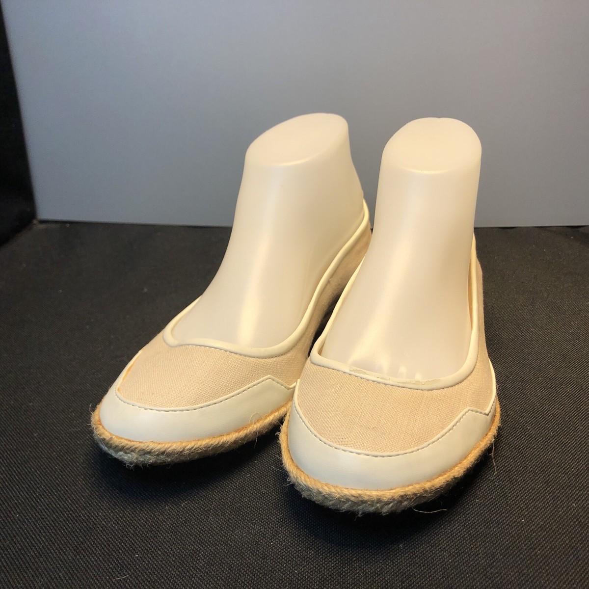 EUC US7M Calvin Klein SAFFI BEIGE CASUAL SLIP ON ESPADRILLE BALLET