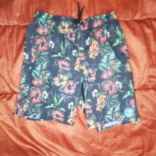 Psycho Tuna Swim Trunks Youth Medium 10-12 Board Shorts Hawaii Tropical Flowers
