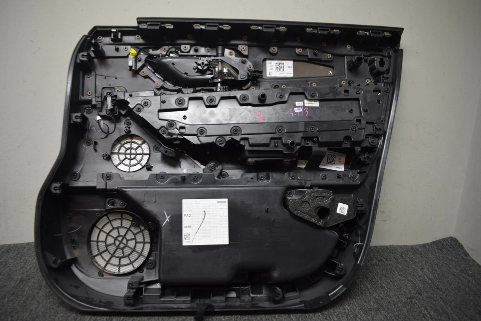 LAND ROVER VELAR PORTA INTERIOR FRONTAL ESQUERDA FABRICANTE DE EQUIPAMENTO ORIGINAL 2018 - Imagem 4 de 4