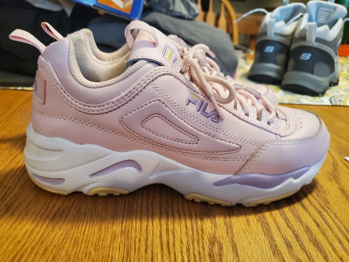 Womens Fila Disruptor Sneakers/Shoes size 9 Pink/White Womens Fila Disruptor Sneakers/Shoes size 9 Pink/White