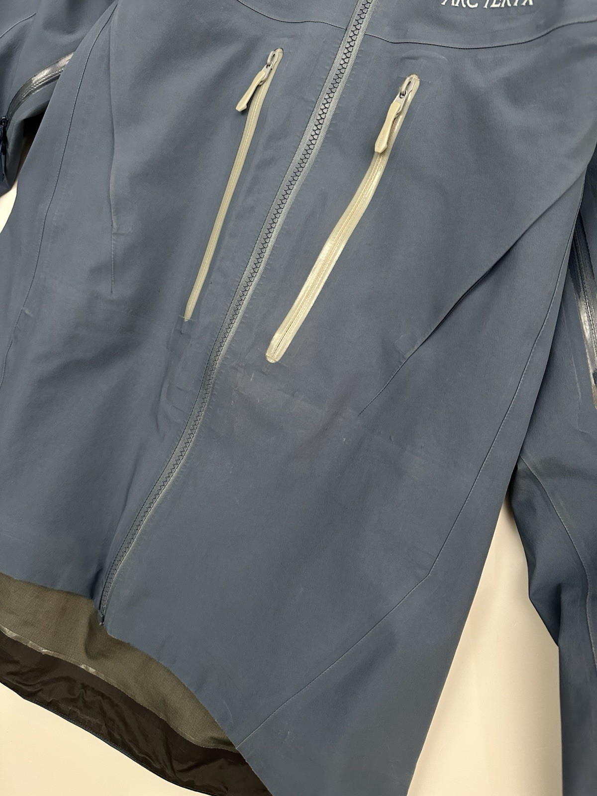 Arc'teryx Alpha SV GORE-TEX Pro Jacket, Size M, Women's, Moonlit Blue RECCO image 4